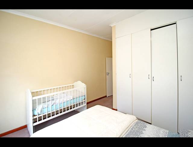 2 BEDROOM APARTMENT FOR SALE IN BUCCLEUCH